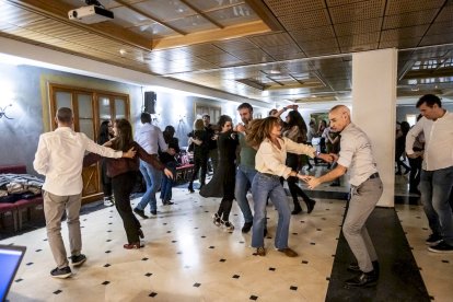 Seis horas de danza en una fiesta por todo lo alto