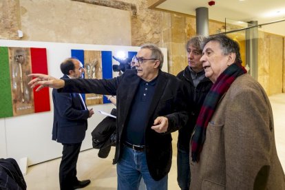 Los escritores unen fuerzas y se reunen en el Espacio Santa Clara