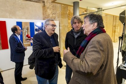 Los escritores unen fuerzas y se reunen en el Espacio Santa Clara