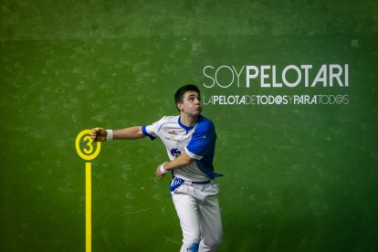 Partido entre Larrañaga y Txoperena