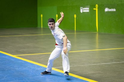 Partido entre Larrañaga y Txoperena