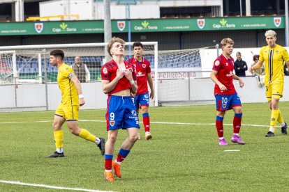 El Numancia ve complicada su permanencia en División de honor