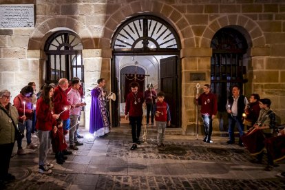 El Vía Crucis partió del Convento de los Carmelitas