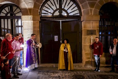 El Vía Crucis partió del Convento de los Carmelitas