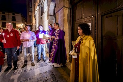 El Vía Crucis partió del Convento de los Carmelitas