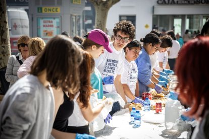 La Operación Bocata suma 1.335 unidades vendidas para apoyar a la mejora de un colegio en Senegal.