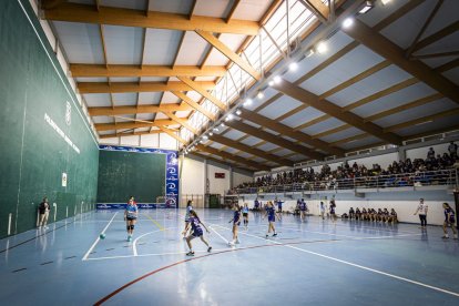 Más de 700 deportistas llenan el entorno del Moncayo