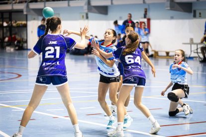 Más de 700 deportistas llenan el entorno del Moncayo