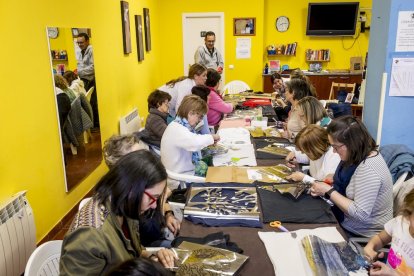 La actividad se desarrolló en el local de la Asociación de Vecinos de Los Pajaritos