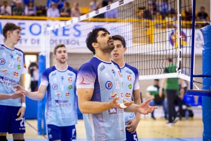 Los sorianos se llevan la primera semifinal por la Superliga