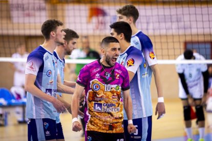 Los sorianos se llevan la primera semifinal por la Superliga