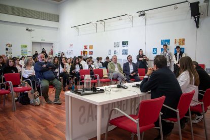 Charlas y talleres para un encuentro entre alumnos y profesionales