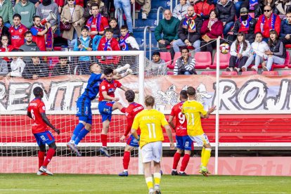 Los rojillos están líderes y acarician el ascenso directo