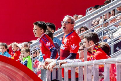 Los rojillos están líderes y acarician el ascenso directo