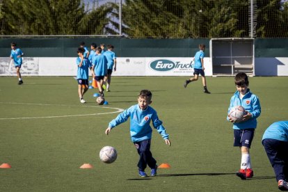 El fútbol base del equipo entrena en la Ciudad Deportiva