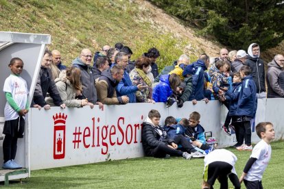 Las canteras de 16 equipos se dieron cita para jugar al fútbol