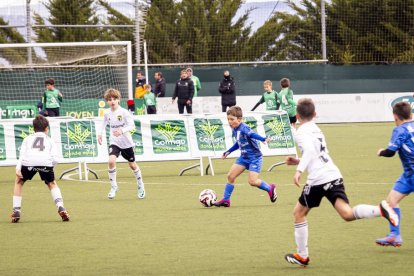 Las canteras de 16 equipos se dieron cita para jugar al fútbol
