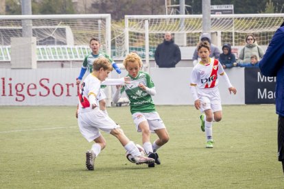 Las canteras de 16 equipos se dieron cita para jugar al fútbol