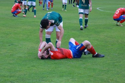 El Numancia cae ante el Cacereño y se despide del ascenso directo.