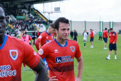 El Numancia cae ante el Cacereño y se despide del ascenso directo.