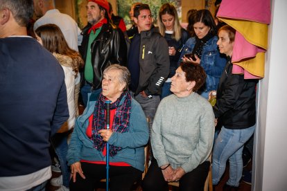 El Catapán vuelve a vestir de fiesta a Soria con el 'sí' a San Juan en las 12 cuadrillas y las botas de vino, el pan, el queso y el bacalao.