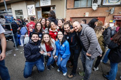 El Catapán vuelve a vestir de fiesta a Soria con el 'sí' a San Juan en las 12 cuadrillas y las botas de vino, el pan, el queso y el bacalao.