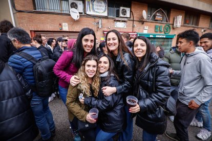 El Catapán vuelve a vestir de fiesta a Soria con el 'sí' a San Juan en las 12 cuadrillas y las botas de vino, el pan, el queso y el bacalao.
