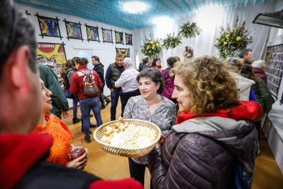 El Catapán vuelve a vestir de fiesta a Soria con el 'sí' a San Juan en las 12 cuadrillas y las botas de vino, el pan, el queso y el bacalao.