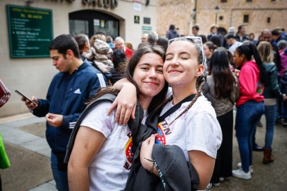 El Catapán vuelve a vestir de fiesta a Soria con el 'sí' a San Juan en las 12 cuadrillas y las botas de vino, el pan, el queso y el bacalao.