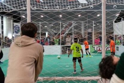 El Torneo de Fútbol 3x3 de Camaretas ya tiene ganadores tras disputarse este fin de semana la fase final.