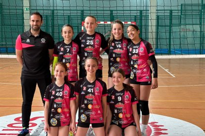 Plantilla del Sporting Santo Domingo alevín femenino.