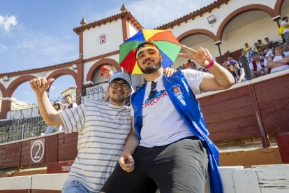 La Plaza de toros llena de sanjuaneros