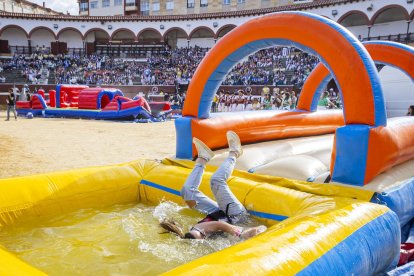 La Plaza de toros llena de sanjuaneros