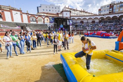 La Plaza de toros llena de sanjuaneros