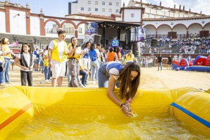 La Plaza de toros llena de sanjuaneros