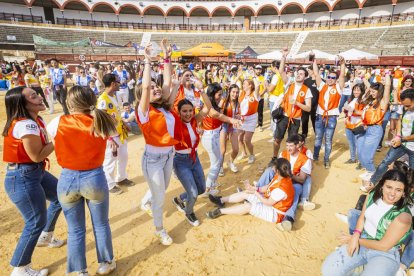 La Plaza de toros llena de sanjuaneros