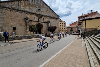 La competición pasó por varios pueblos de la provincia