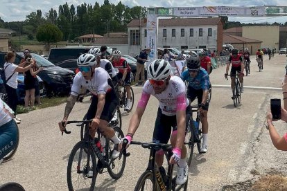 La competición pasó por varios pueblos de la provincia