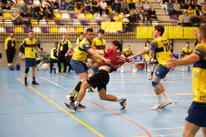 El Balonmano Soria se impone en el primer partido de la fase de ascenso al doblegar a Romo por 34-26.