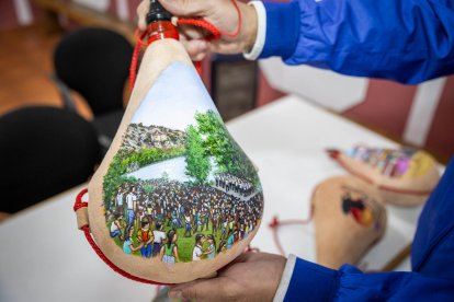 La Cuadrilla de La Cruz Y San Pedro, lista para las fiestas de San Juan 2024.