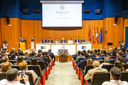 Graduación de los primeros titulados en CAFYD