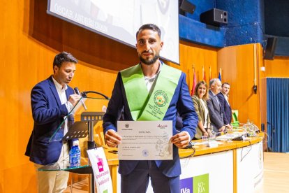 Graduación de los primeros titulados en CAFYD