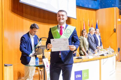 Graduación de los primeros titulados en CAFYD