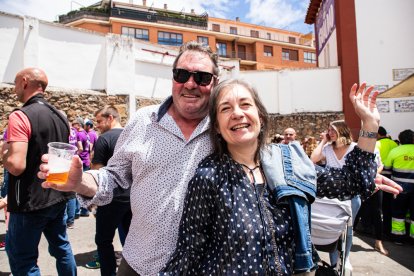 Concluido el encierro, la fiesta continuó en la plaza de toros.