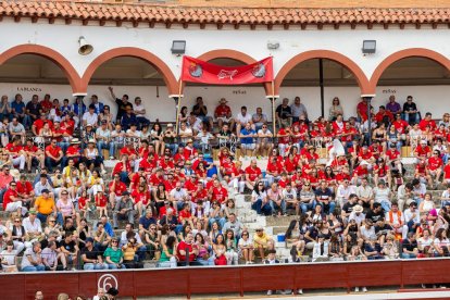Andy Cartagena, Diego Ventura y Lea Vicens dieron el pistoletazo de salida a la Feria
