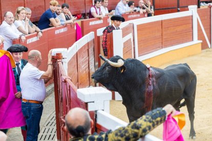 Andy Cartagena, Diego Ventura y Lea Vicens dieron el pistoletazo de salida a la Feria