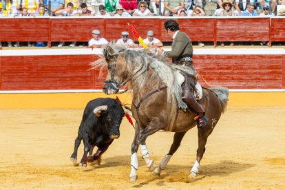 Andy Cartagena, Diego Ventura y Lea Vicens dieron el pistoletazo de salida a la Feria