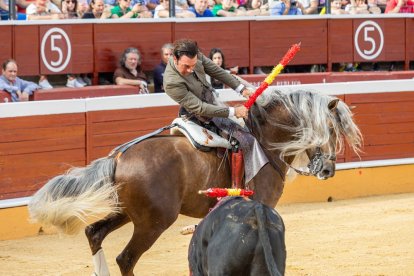 Andy Cartagena, Diego Ventura y Lea Vicens dieron el pistoletazo de salida a la Feria
