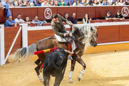 Andy Cartagena, Diego Ventura y Lea Vicens dieron el pistoletazo de salida a la Feria