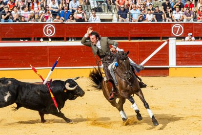 Andy Cartagena, Diego Ventura y Lea Vicens dieron el pistoletazo de salida a la Feria